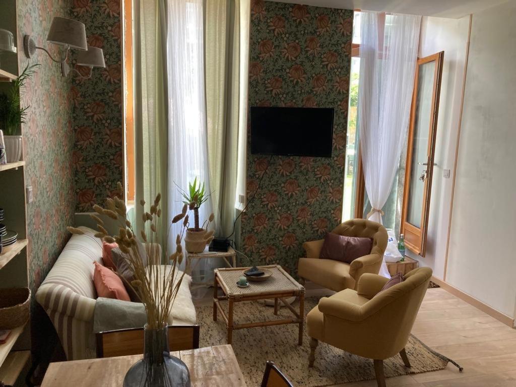 Une Maison De Famille 올롱생테마리 외부 사진